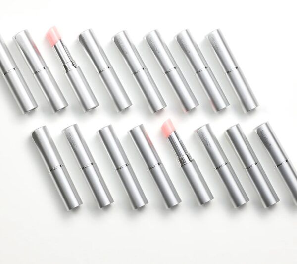 Nu Colour Lip Plumping Balm (ajakdúsító balzsam) (Magyarország) - Image 4
